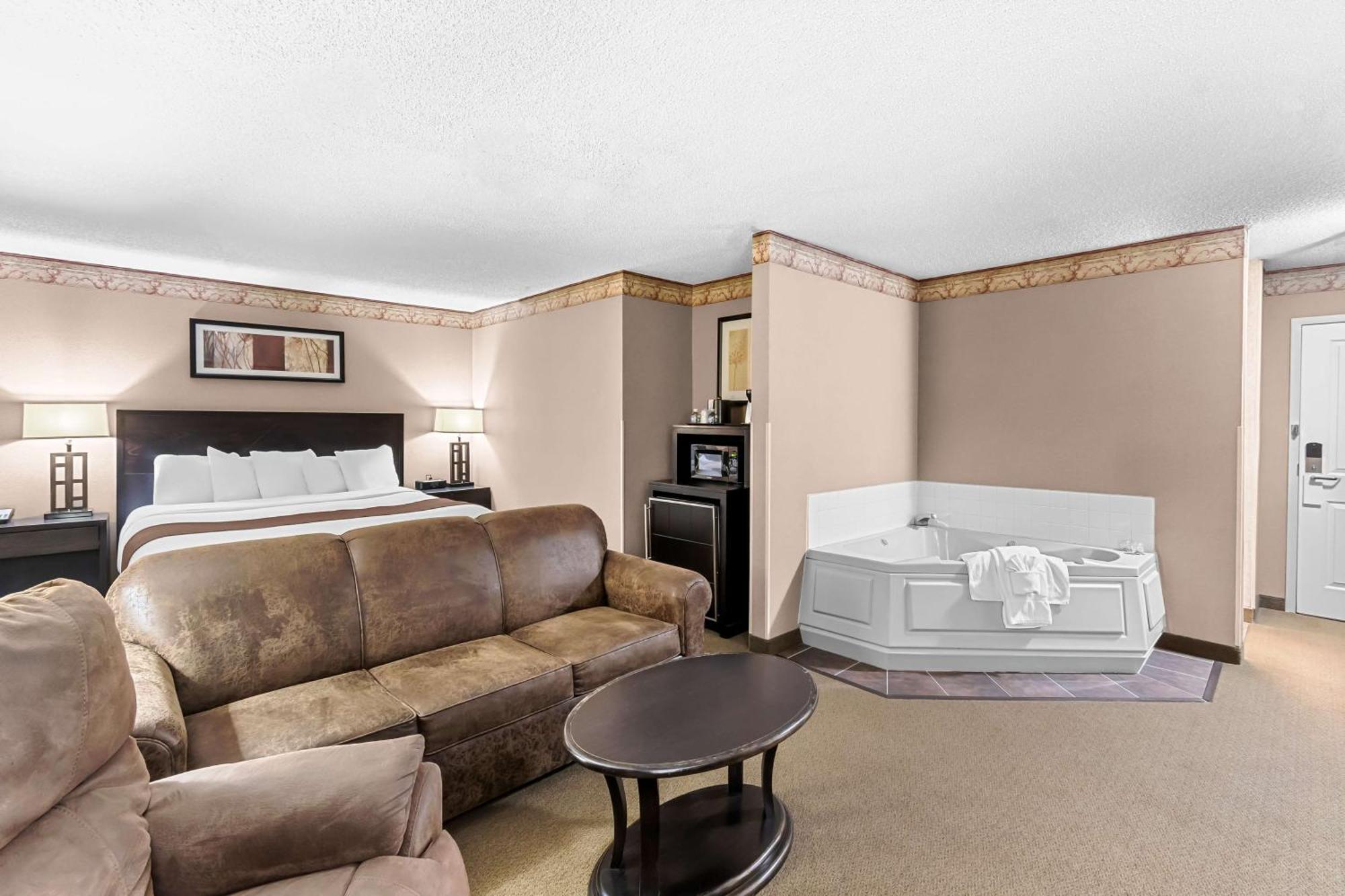 Heartland Inn & Suites, Surestay Collection By Best Western Park Rapids Bagian luar foto